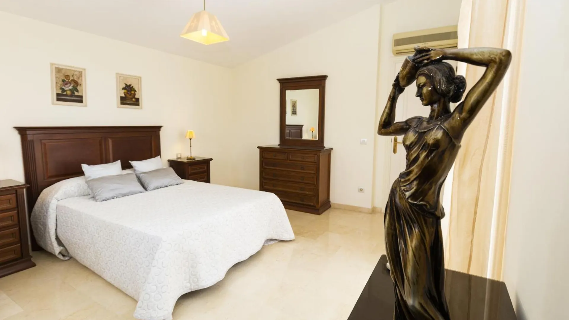 Viladomat Beach Planetcostadorada Salou Villa