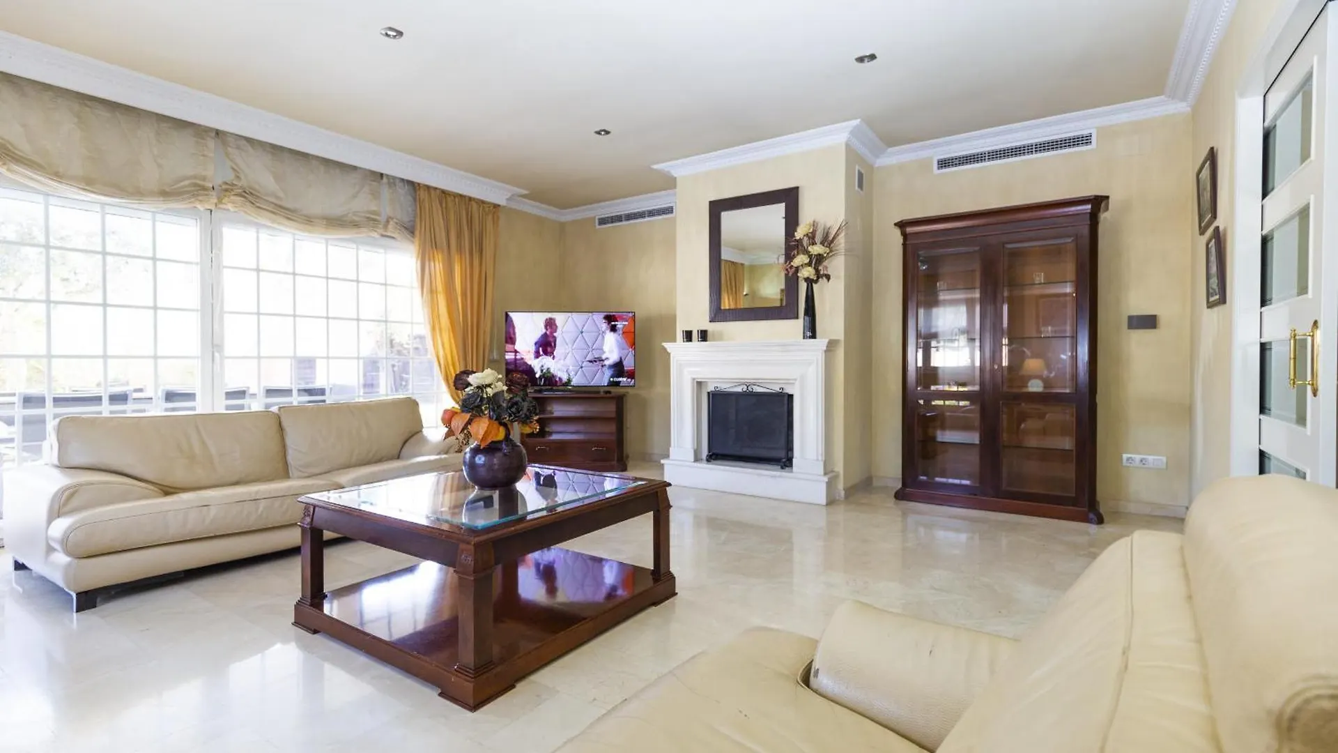 Viladomat Beach Planetcostadorada Salou Villa